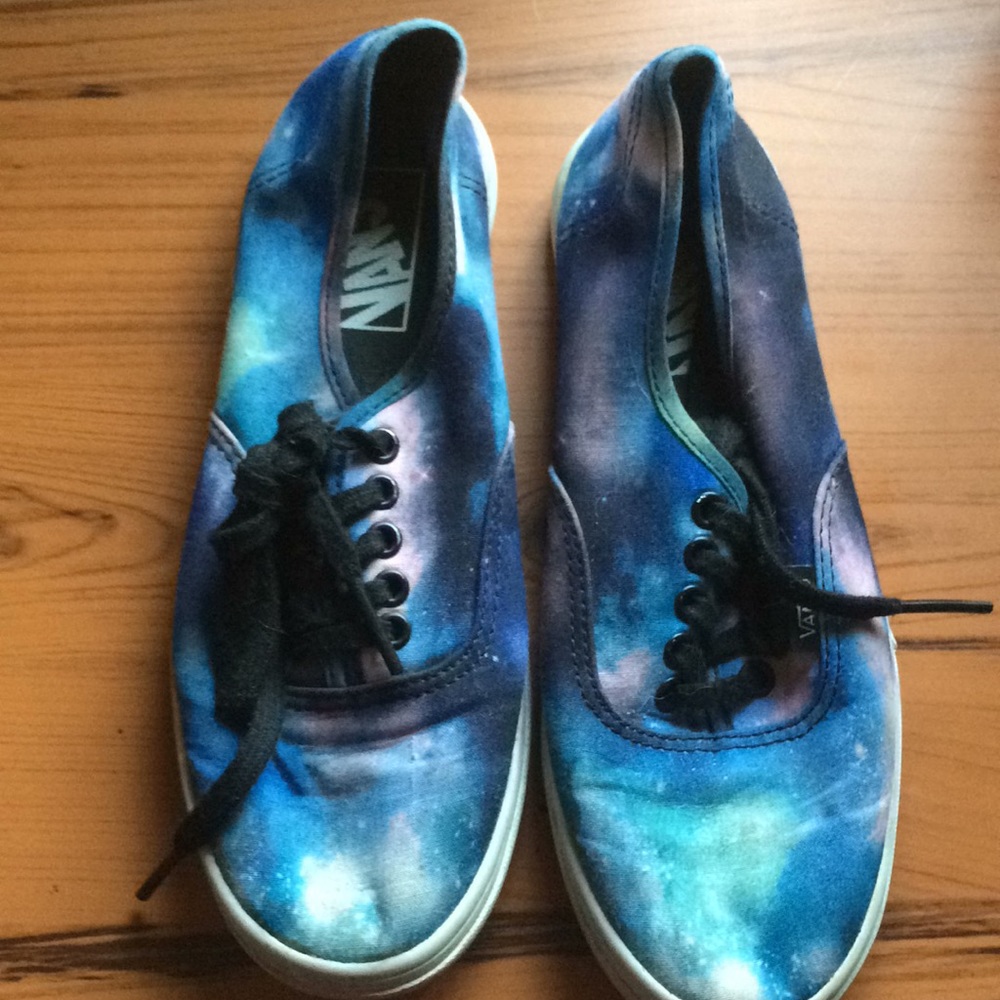 Galaxy low top Vans